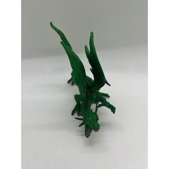 Green Forest Dragon Fantasy Figure - Jurassic Fun Toys - Picture 3 of 6